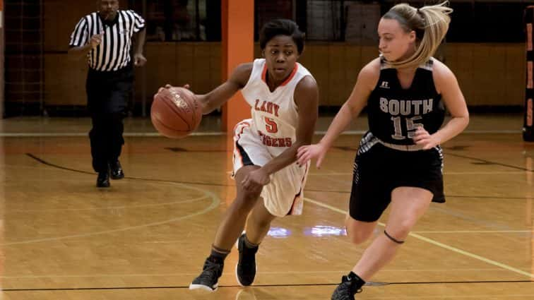 basketball-girls-hhs-vs-south-warren-9-021518