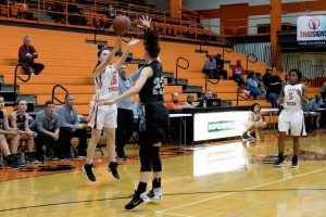 basketball-girls-hhs-vs-south-warren-13-021518