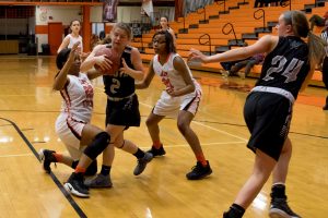 basketball-girls-hhs-vs-south-warren-14-021518