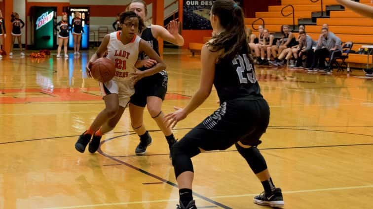 basketball-girls-hhs-vs-south-warren-19-021518