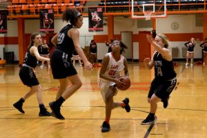 basketball-girls-hhs-vs-south-warren-21-021518