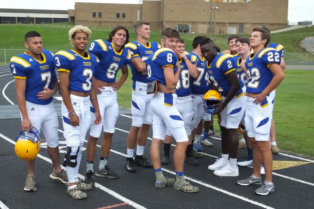 PHOTOS Caldwell County Seniors 2018 Photo Day Your Sports Edge 2021