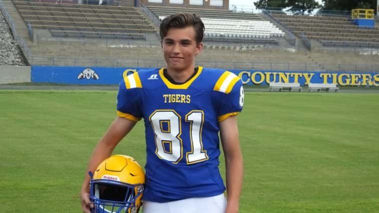 caldwell-county-football-seniors-21