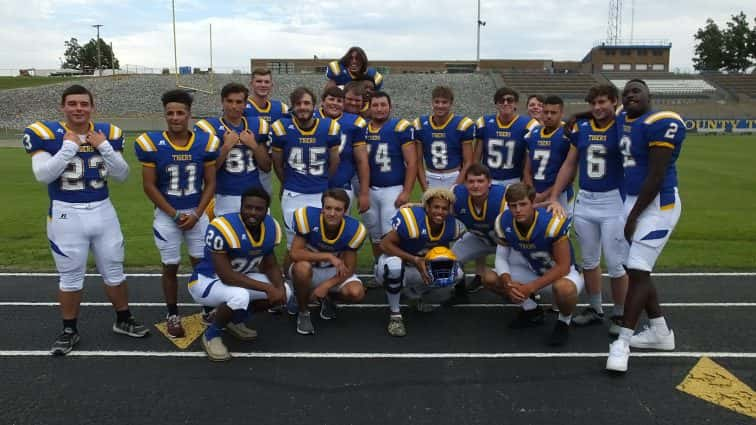 caldwell-county-football-seniors-23