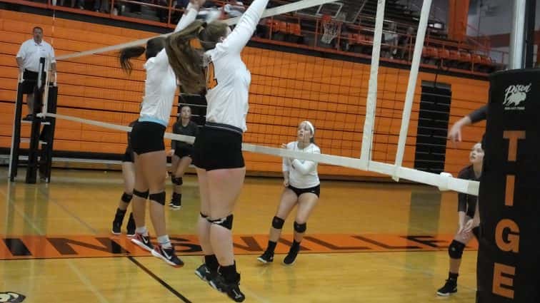 july-31-volleyball-scrimmage-at-hoptown-40