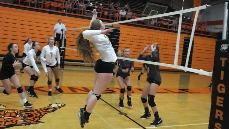 july-31-volleyball-scrimmage-at-hoptown-60-2