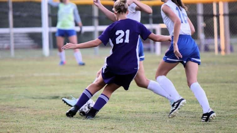 lyon-girls-vs-st-mary-14