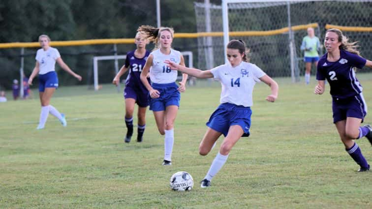 lyon-girls-vs-st-mary-16