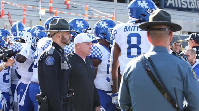 stoops-beginning-of-the-game-2