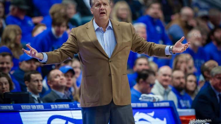 uk-vs-monmouth-2018-19