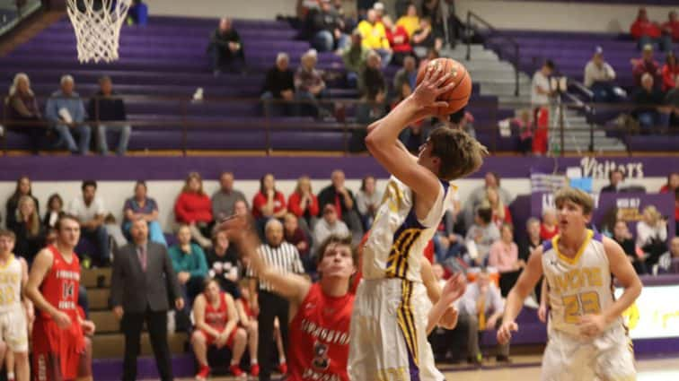 lyons-basketball-vs-livingston-12