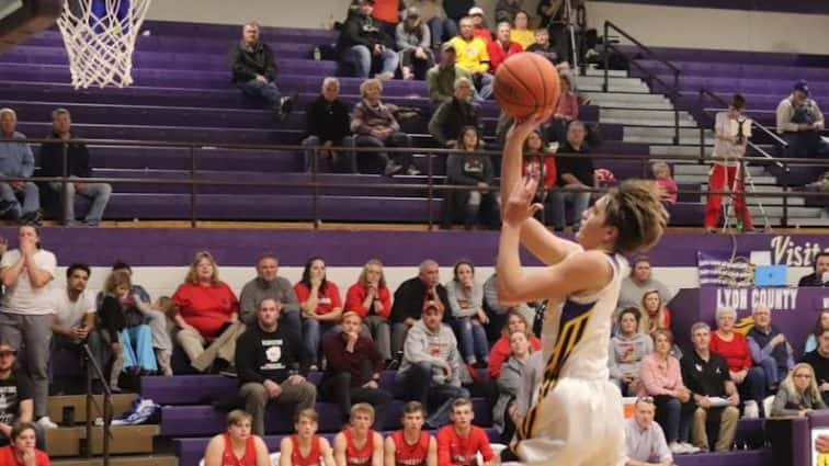 lyons-basketball-vs-livingston-45