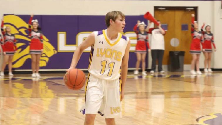 lyons-basketball-vs-livingston-6-2