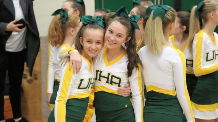 uha-cheerleaders-6