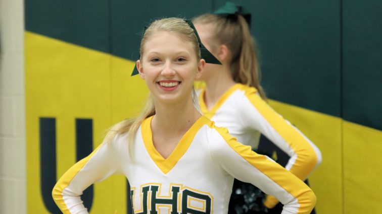 uha-cheerleaders-13