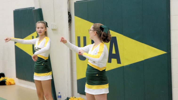 uha-cheerleaders-34