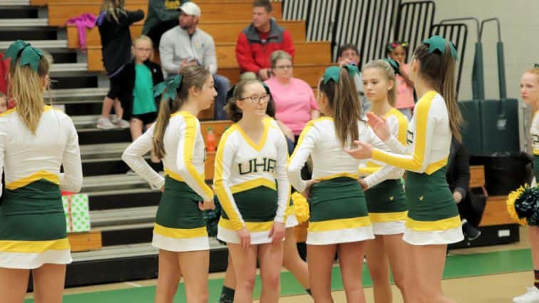 uha-cheerleaders-39