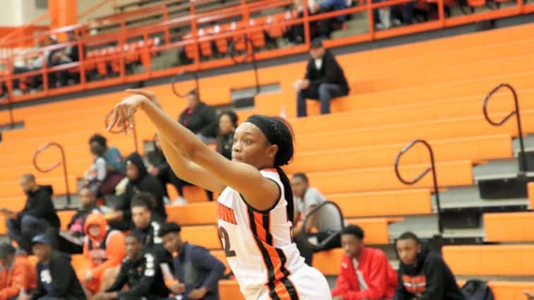 hoptown-vs-graves-co-32