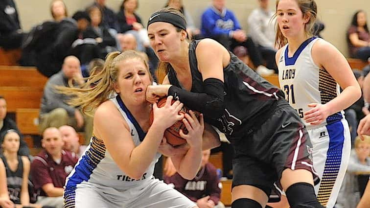 lady-tigers-vs-madisonville