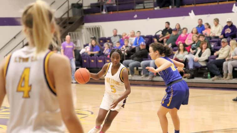 lady-lyons-vs-st-marys-16