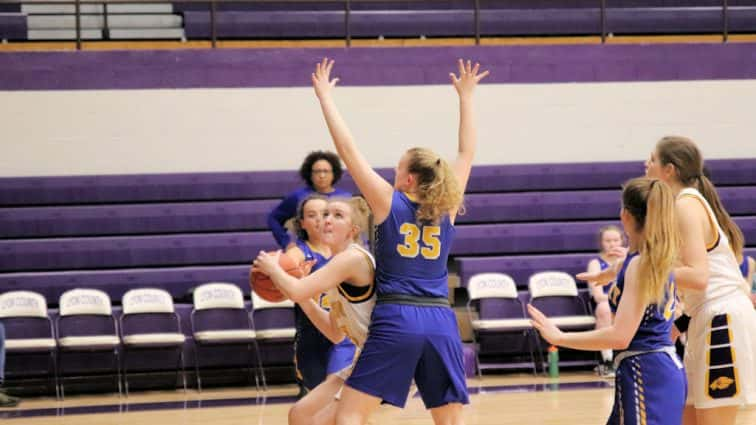 lady-lyons-vs-st-marys-46