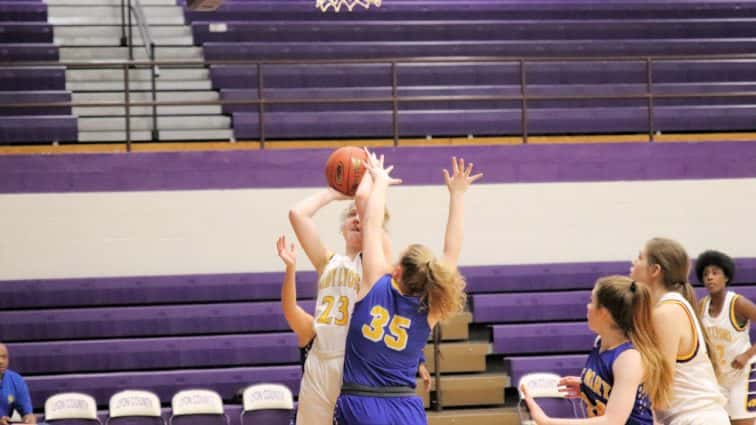 lady-lyons-vs-st-marys-47