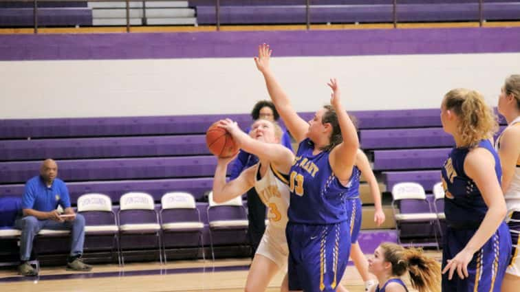 lady-lyons-vs-st-marys-49