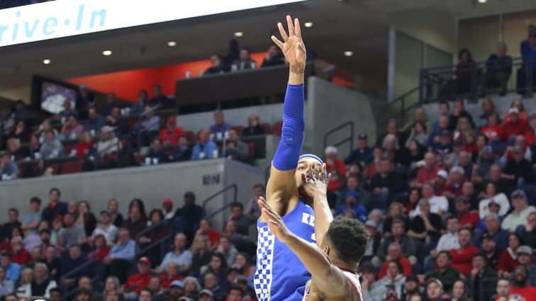 p-j-scores-with-hand-in-his-face