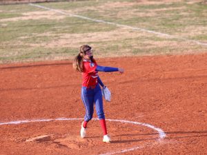 fort-campbell-softball-vs-christian-co-5