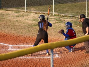 fort-campbell-softball-vs-christian-co-7