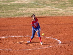 fort-campbell-softball-vs-christian-co-11