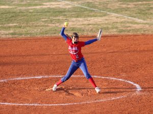 fort-campbell-softball-vs-christian-co-10