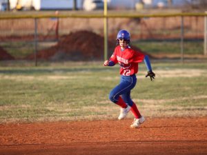 fort-campbell-softball-vs-christian-co-44