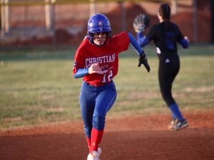 fort-campbell-softball-vs-christian-co-49