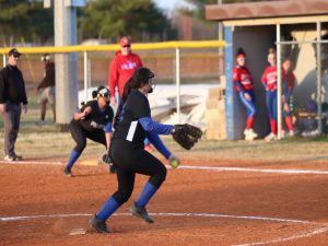 fort-campbell-softball-vs-christian-co-84