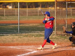 fort-campbell-softball-vs-christian-co-91