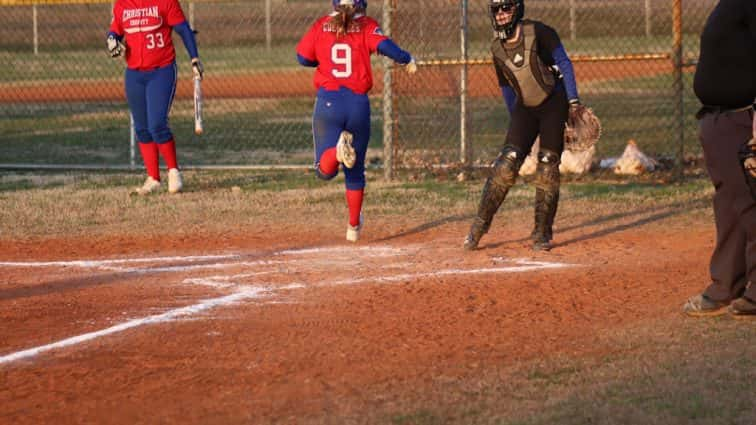 fort-campbell-softball-vs-christian-co-101