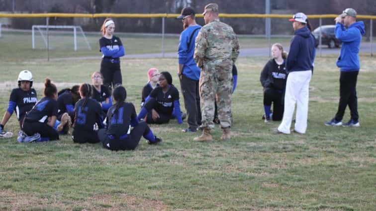 fort-campbell-softball-vs-christian-co-154