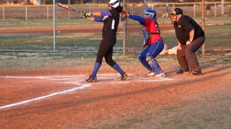 fort-campbell-softball-vs-christian-co-130