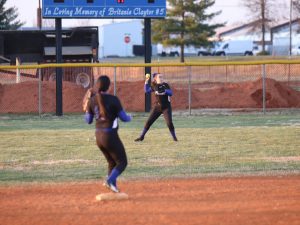 fort-campbell-softball-vs-christian-co-126