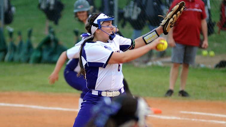 lyon-softball-pics