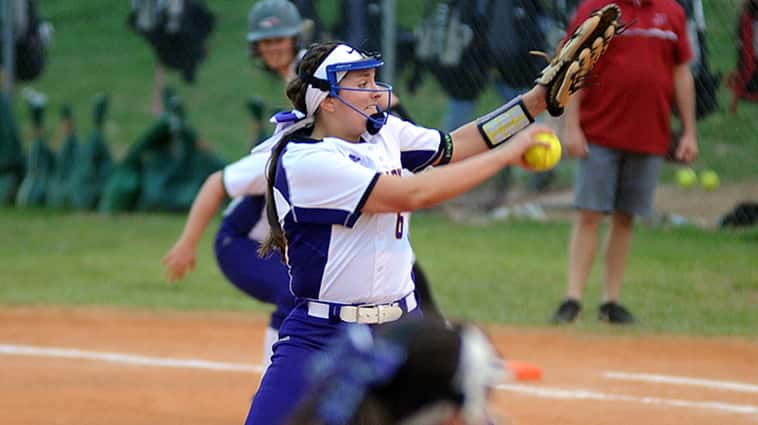 lyon-softball-pics