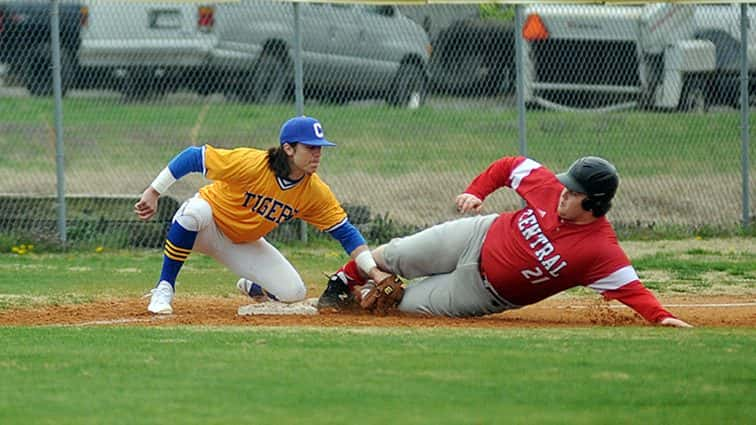 caldwell-livingston-baseball