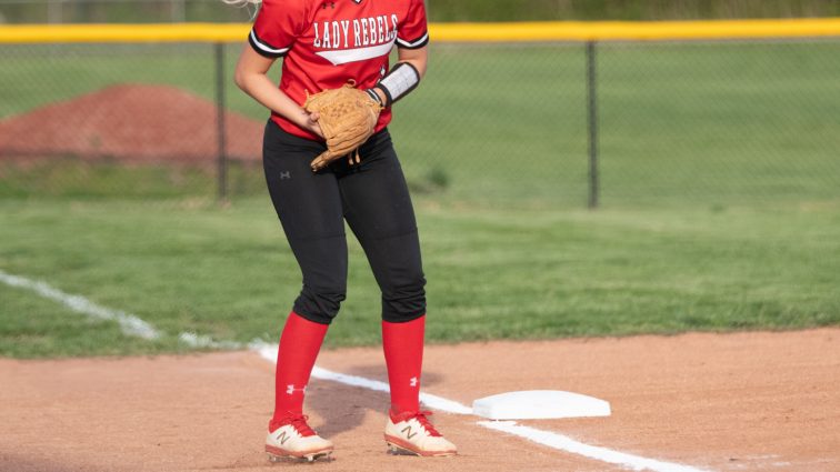 lady-rebels-at-lady-panthers-4-16-7