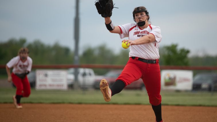 softball-lc-at-todd-4-23-19-9