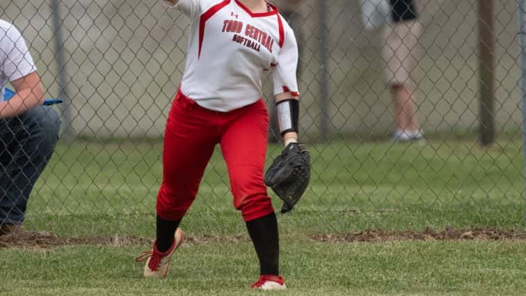 softball-lc-at-todd-4-23-19-11