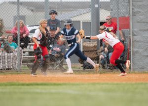 softball-lc-at-todd-4-23-19-13