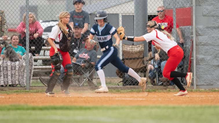 softball-lc-at-todd-4-23-19-13