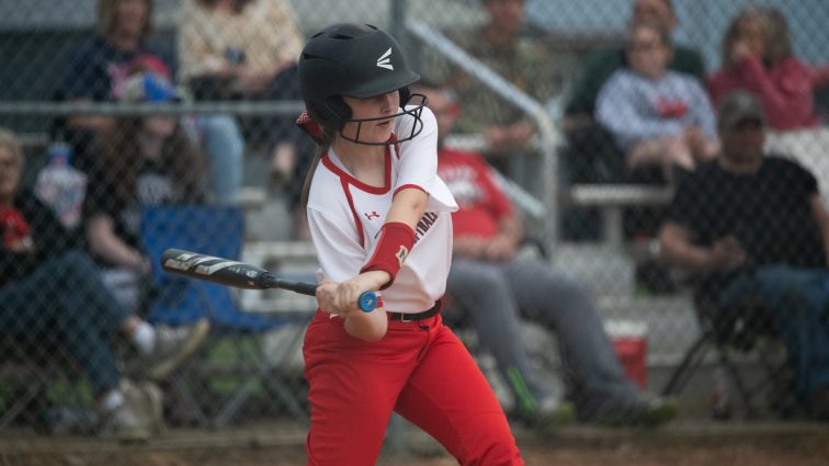 softball-lc-at-todd-4-23-19-17