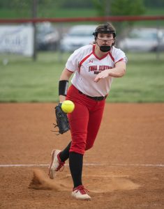 softball-lc-at-todd-4-23-19-19